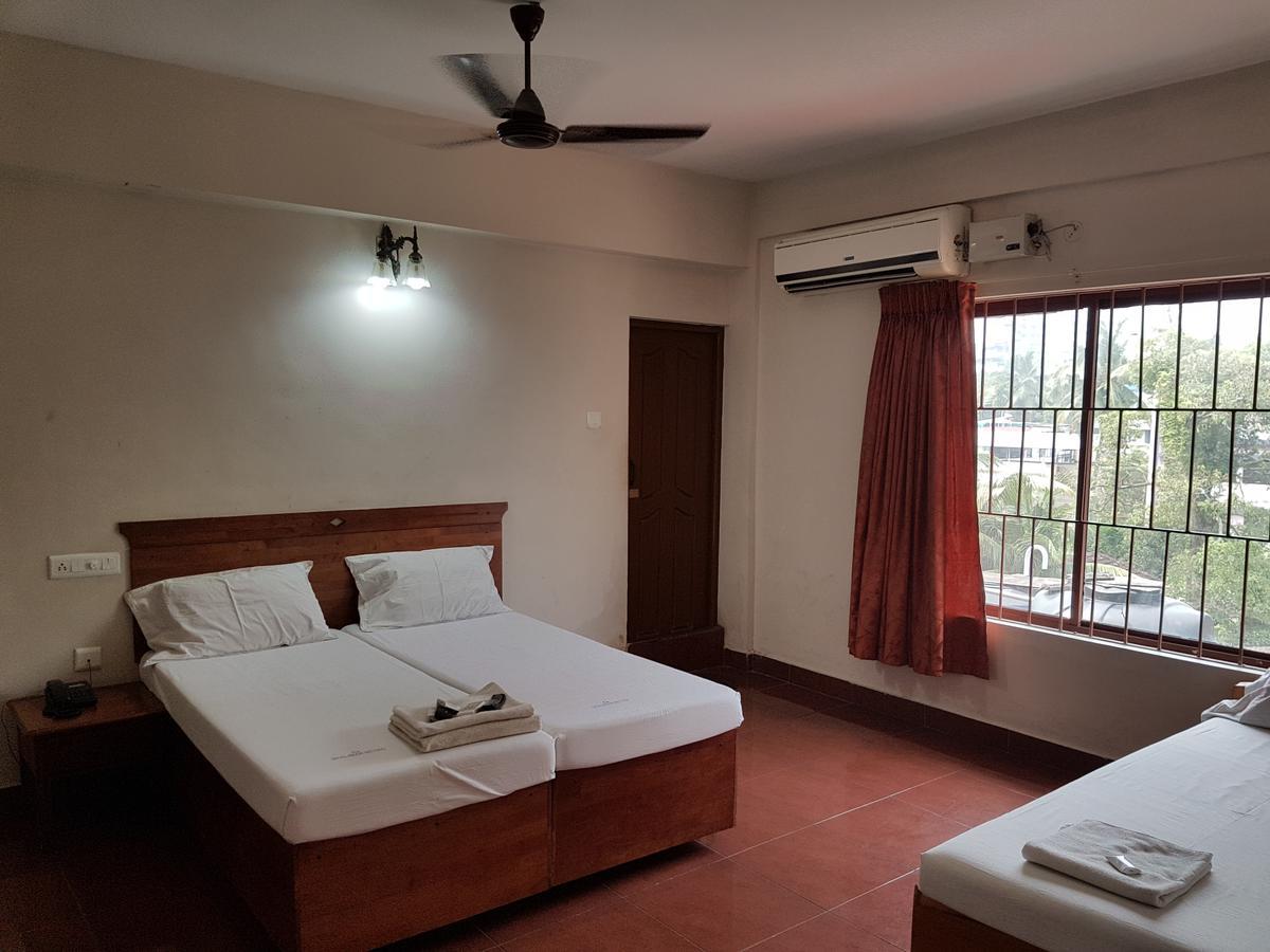 Shalimar Metro Hotel Kochi Luaran gambar